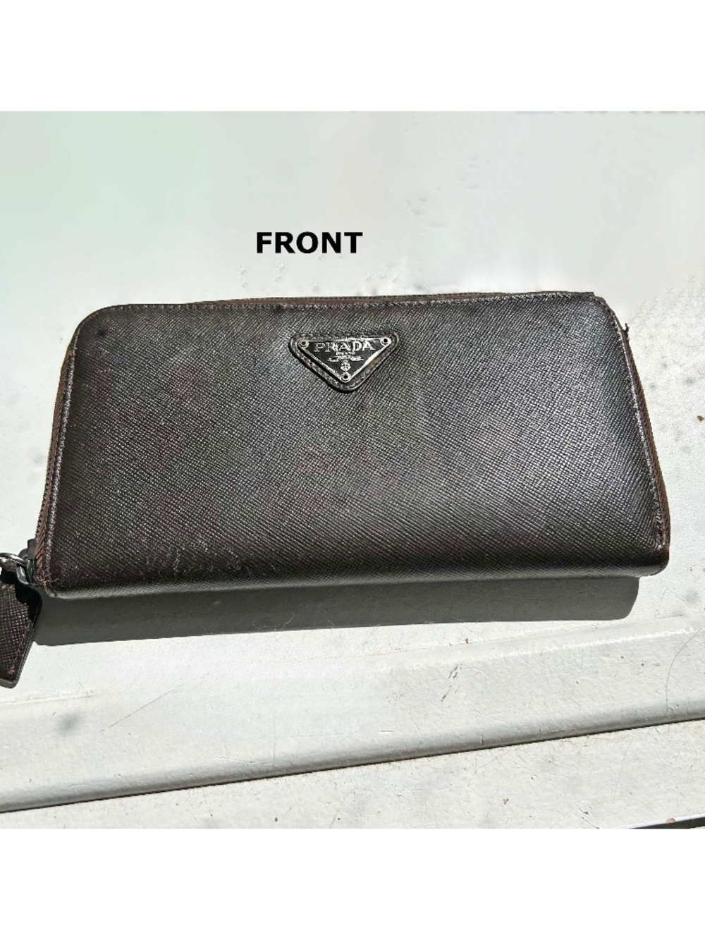 PRADA WALLET, SAFFIANO LEATHER, GENUINE WITH AUTHENTICITY CARDS & ORIGINAL BOX